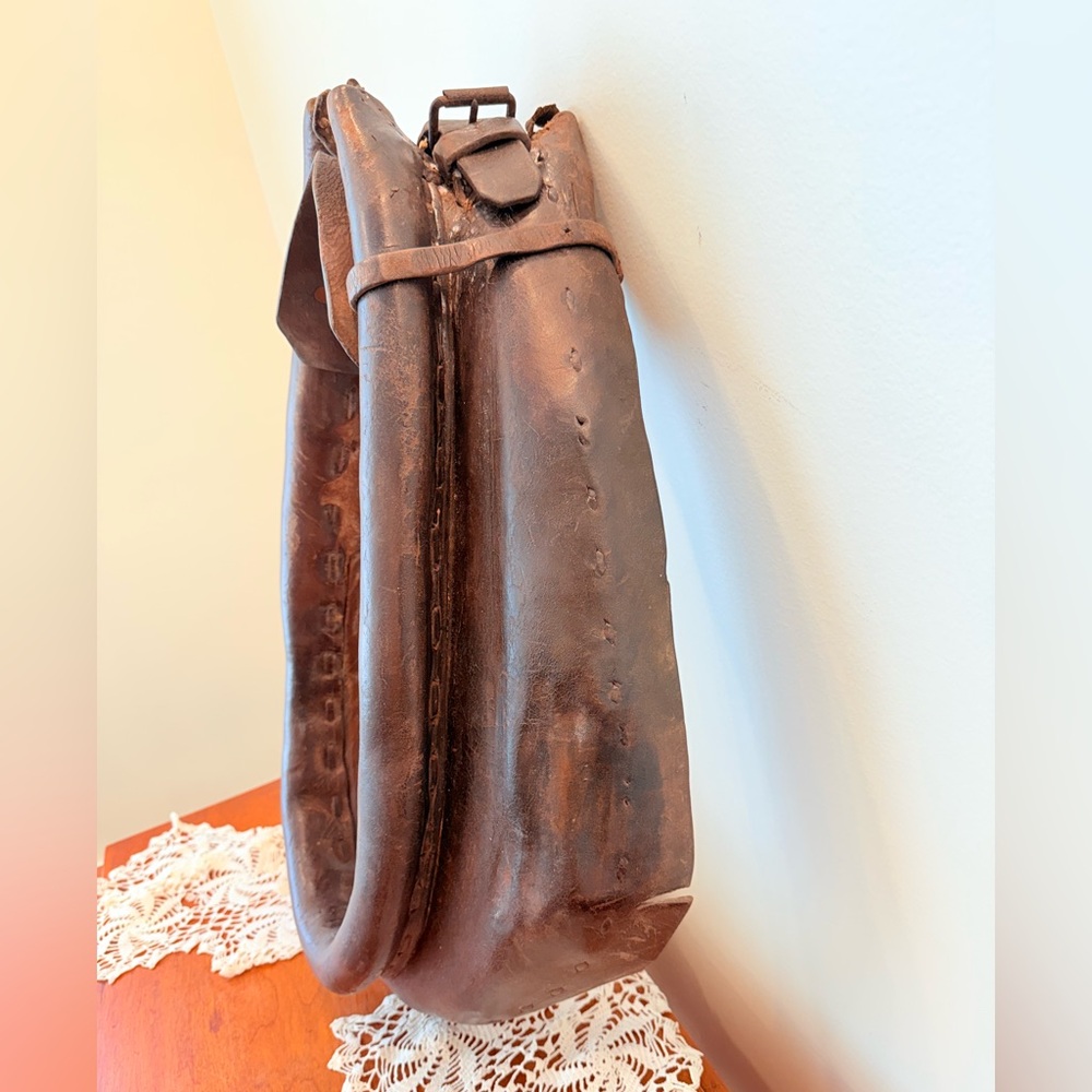 Vintage Antique leather Horse Collar | farmhouse | primitive farm tools decor - Picture 5 of 10